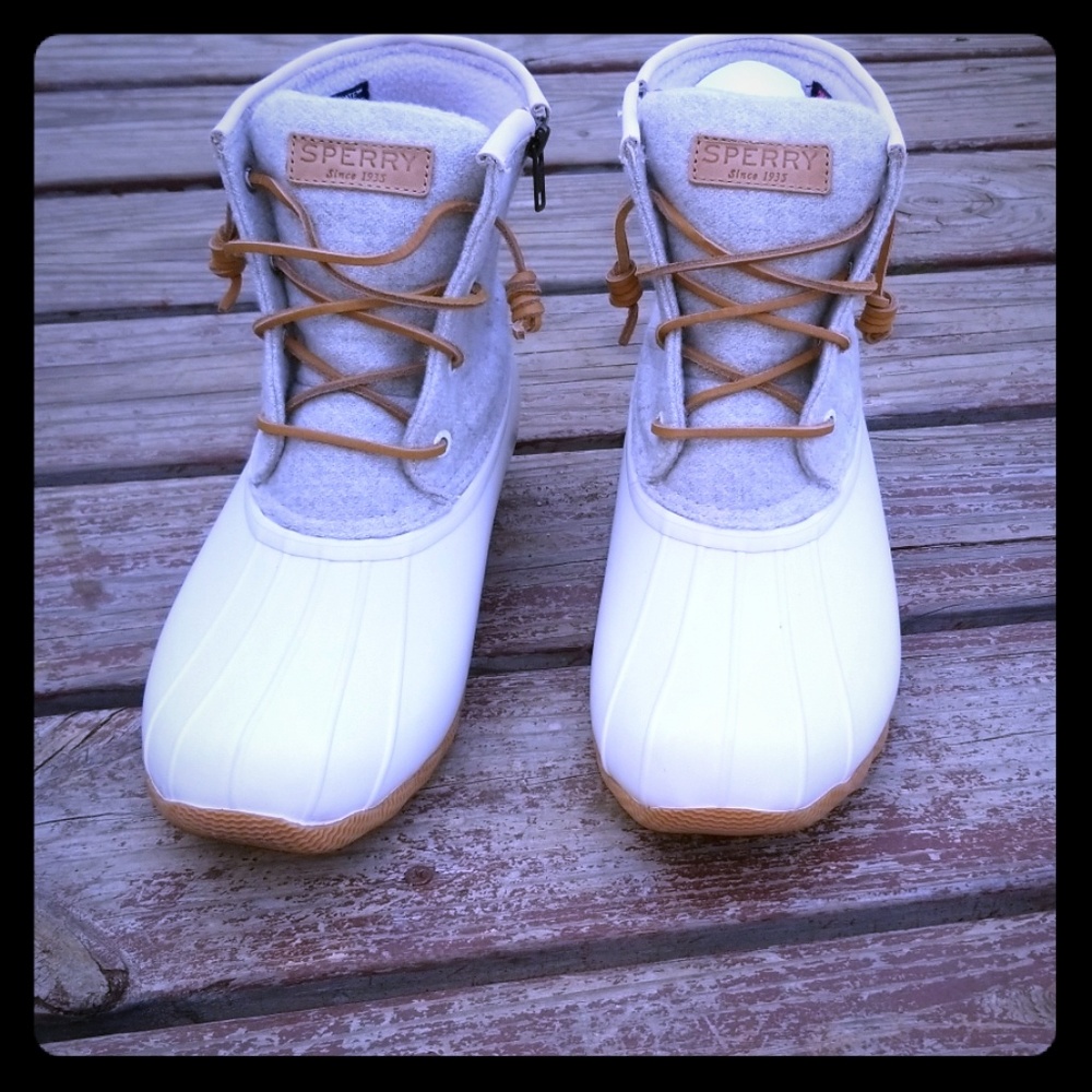 Saltwater wool linen boots